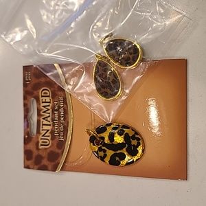 FREE  WITH PURCHASE MATCHING Leopard Print Pendant/ Earrings
